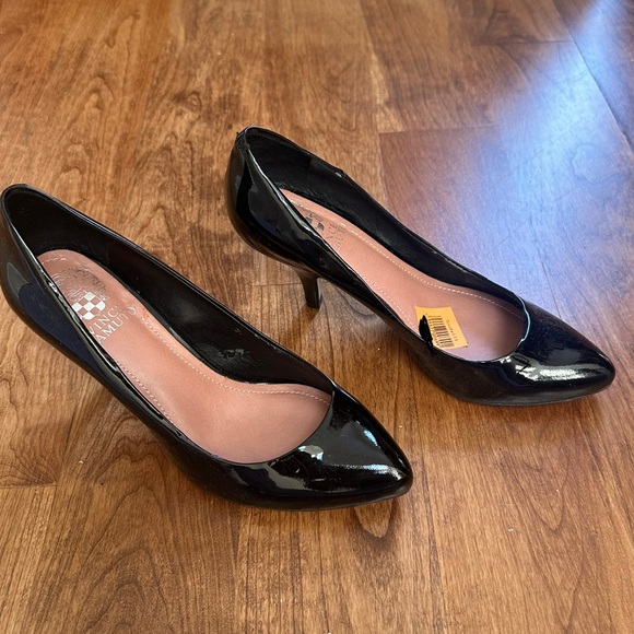 Vintage Vince Camuto heels - Picture 2 of 5